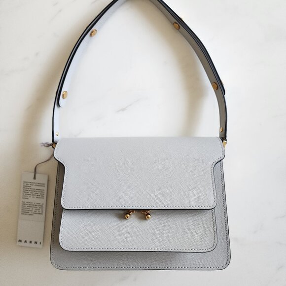 BNWT–Slightly Imperfect [ Marni Medium Trunk Shoulder Bag ✨](#186) - Picture 4 of 15